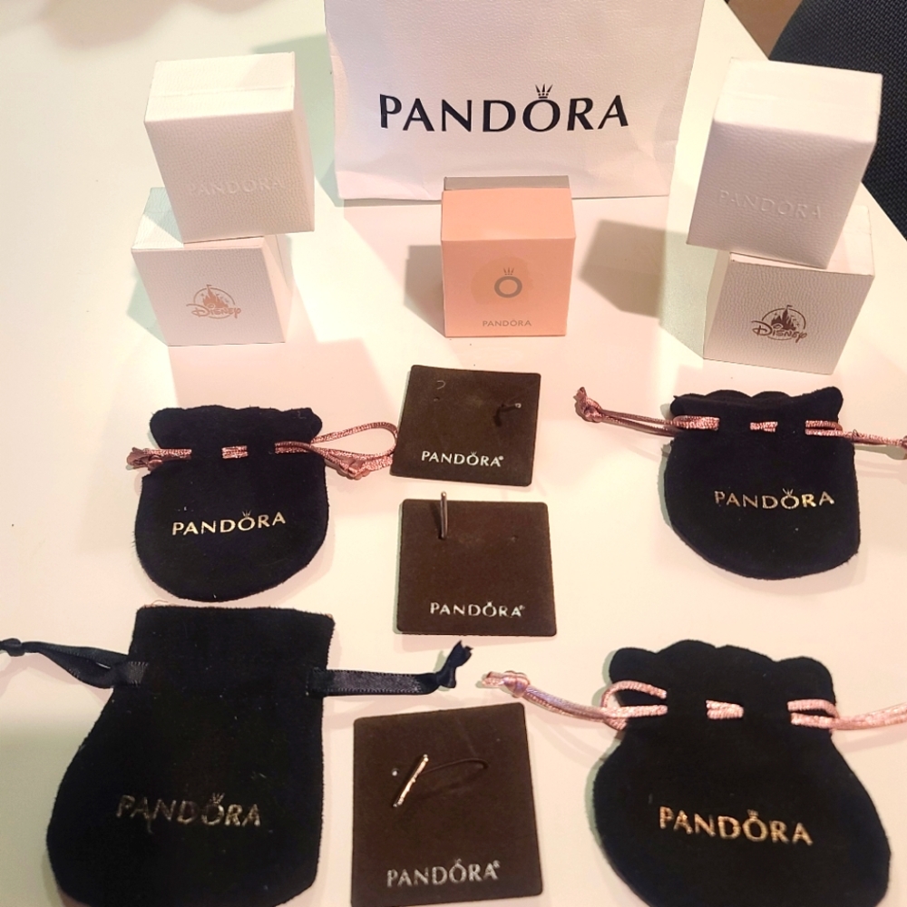 Pandor charm boxes